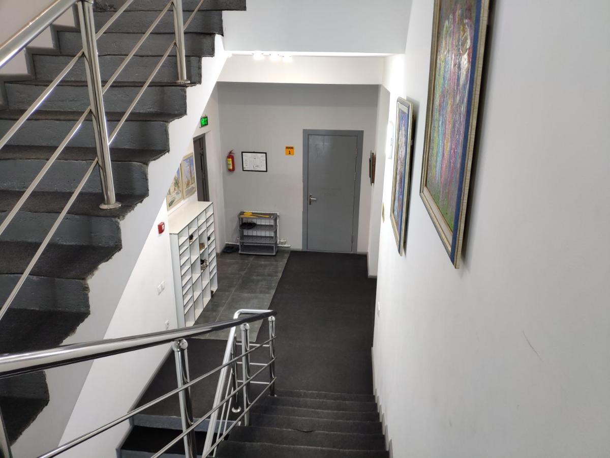 Jules Verne Hostel Tasken Kültér fotó