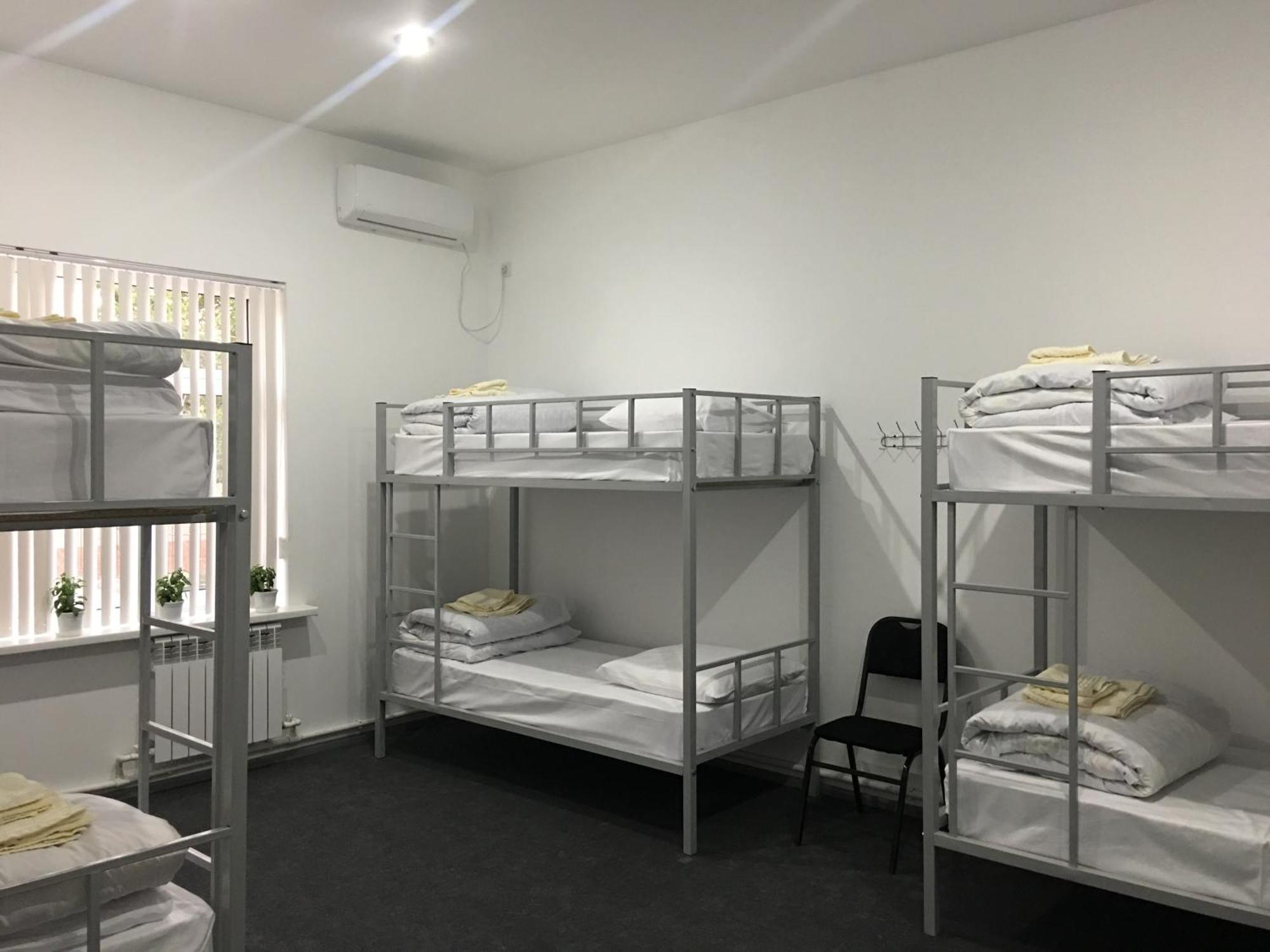 Jules Verne Hostel Tasken Kültér fotó