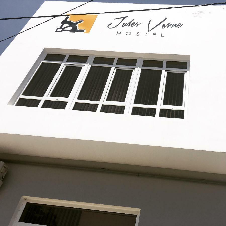 Jules Verne Hostel Tasken Kültér fotó